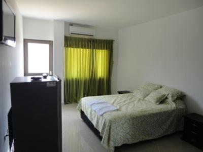 Hotel Los Paisas Mitu Buitenkant foto
